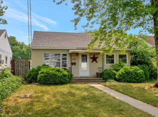 172 N Randolph Ave, Bradley, IL