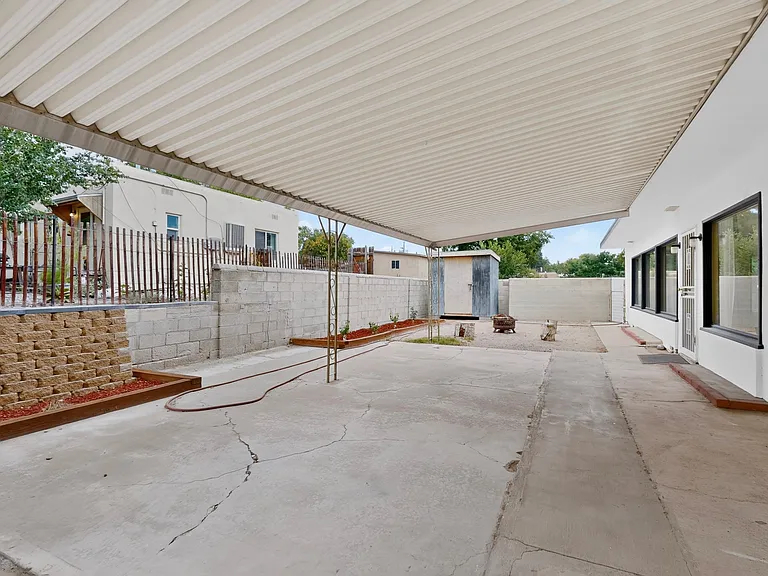 2913 San Joaquin Ave SE — Photo 11