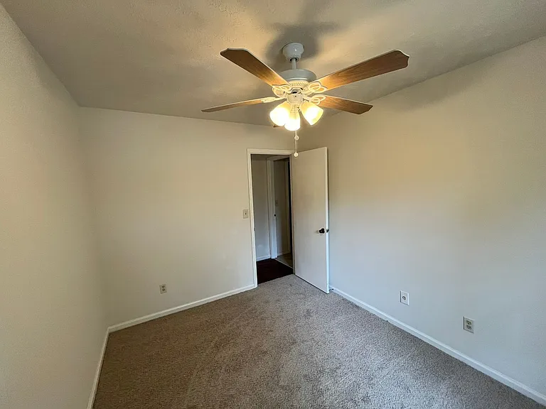 3911 Curry St — Photo 27
