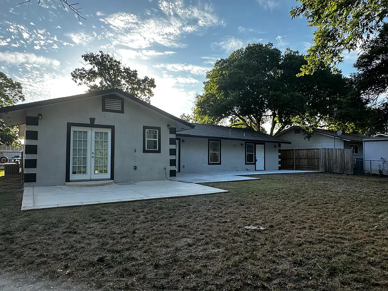 8426 Glen Ct — Photo 46