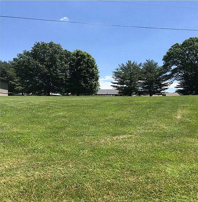 2nd image of 27433 Sunset Dr