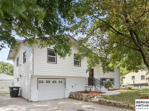 4608 N 90th St, Omaha, NE 68134