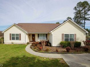6658 Sinkhole Rd, Ambrose, GA 31512