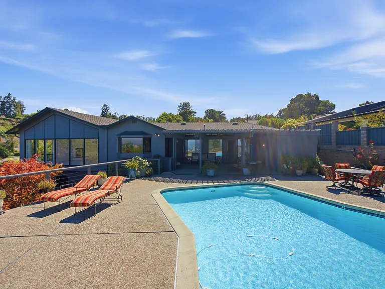 1806 Sebastian Dr — Photo 23
