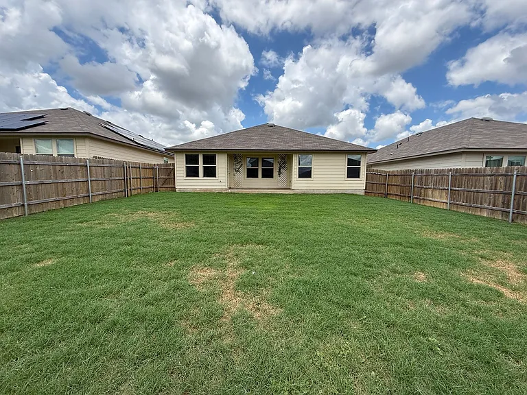 9610 Murandy Dr — Photo 31