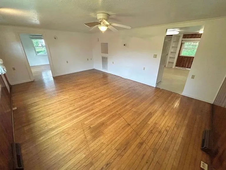 1855 Merrimac Rd — Photo 10
