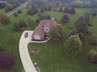 896 Ravine Ridge Dr, Colgate, WI 53017