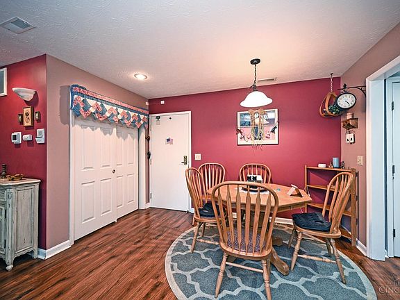 5th image of 4941 N Arbor Woods Ct APT 105