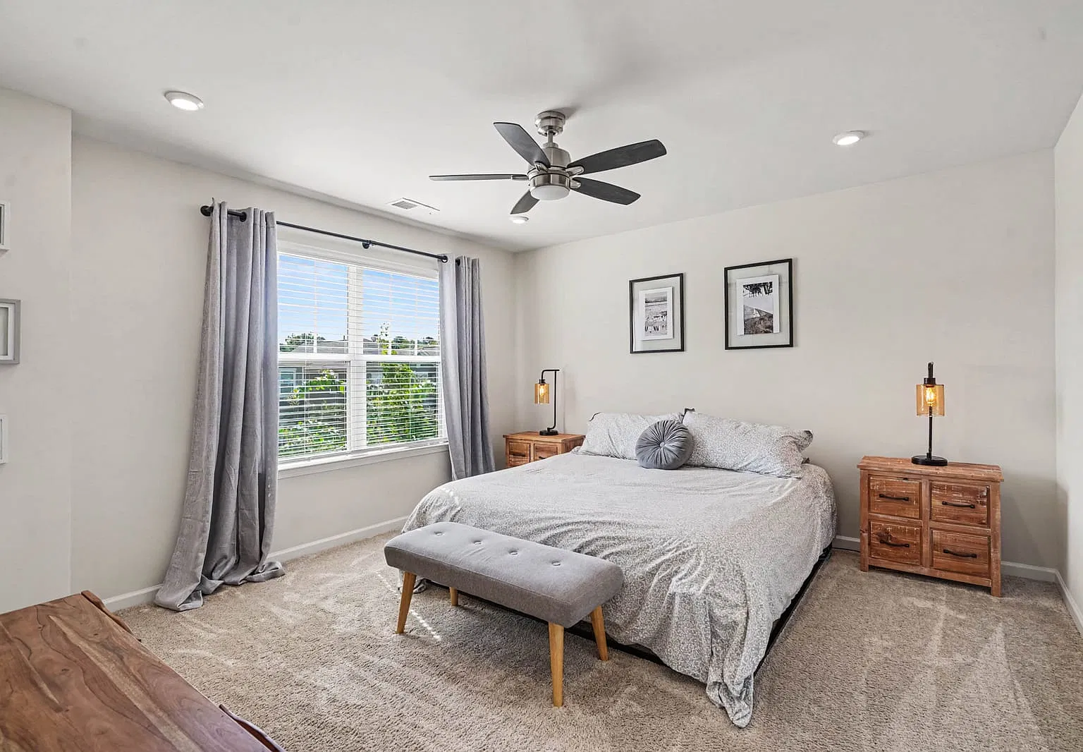 3 bed, 1891 sqft, $2,295 — Photo 3