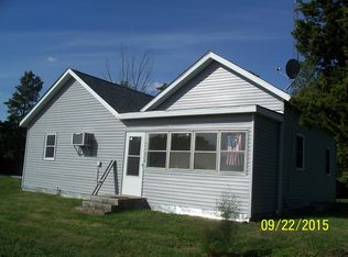 21608 Garner Rd, Virginia, IL 62691