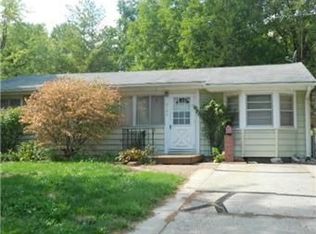 6102 N Flora Ave, Kansas City, MO 64118