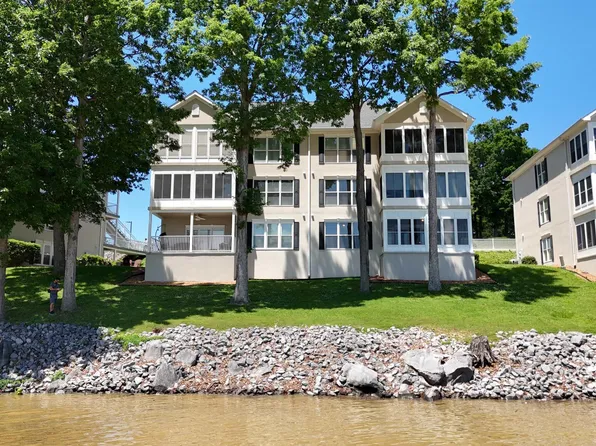 600 Moon Bay Dr #1, Kuttawa, KY 42055