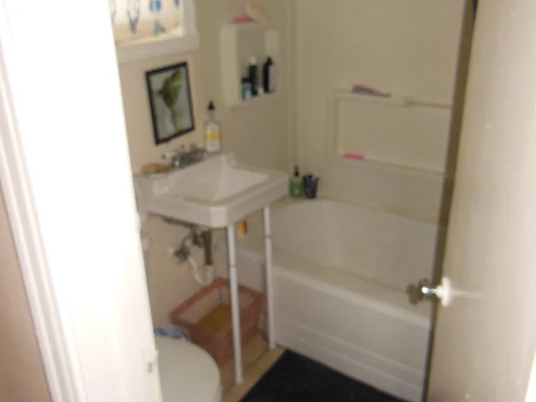 101 44th St #2 — Photo 6