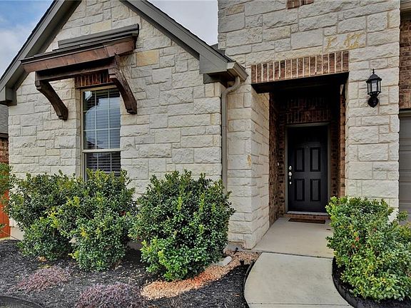 4th image of 2812 Penelope Ct