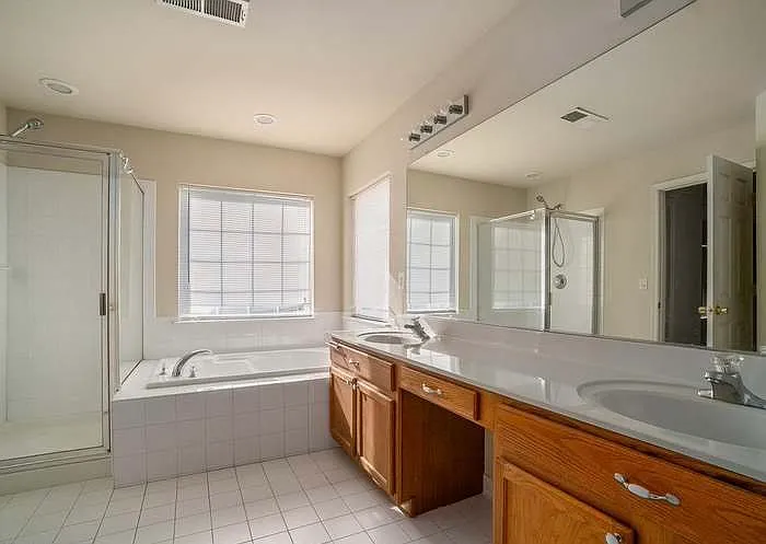 15436 Leeds Hill Way — Photo 15