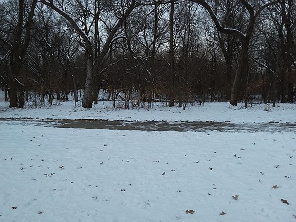 4th image of 2930 Stephanos Dr