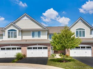 794 Parkview Ct, Glen Ellyn, IL 60137