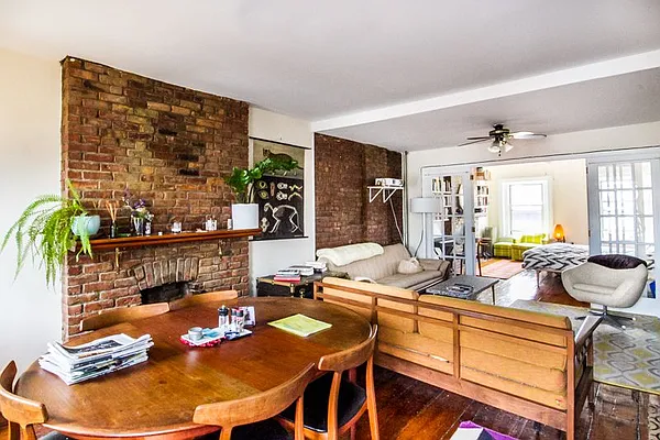 Rented by Twyford Real Estate | media 18