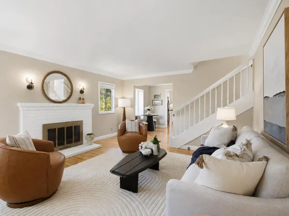 3723 Alameda De Las Pulgas, Menlo Park, CA 94025