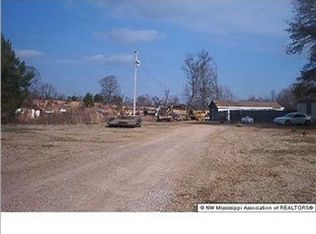 1345 Sycamore Rd, Coldwater, MS 38618
