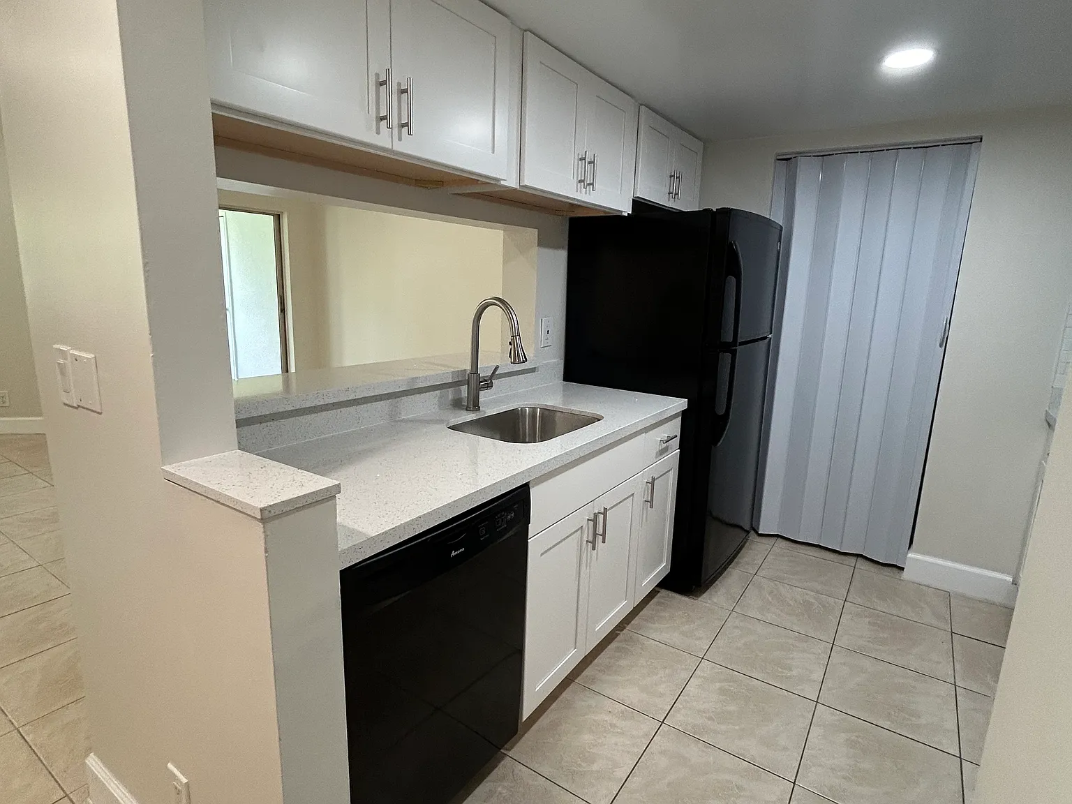 9733 Westview Dr — Photo 4