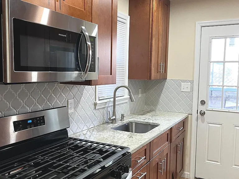 1705 Tulip St #11205-AVENUE1205 — Photo 3
