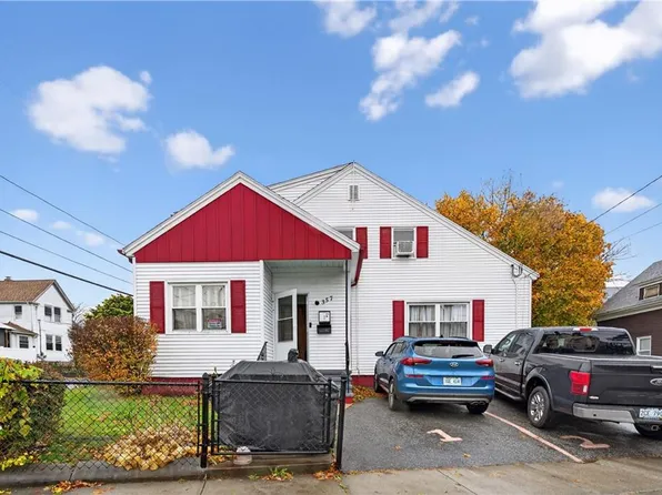 355 Laurel Hill Ave, Providence, RI 02909