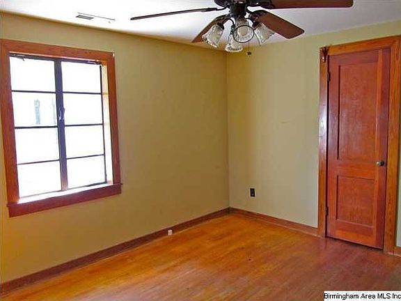 5th image of 74 Lilac Ln