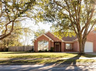 3914 Cabildo Pl, Ocean Springs, MS 39564