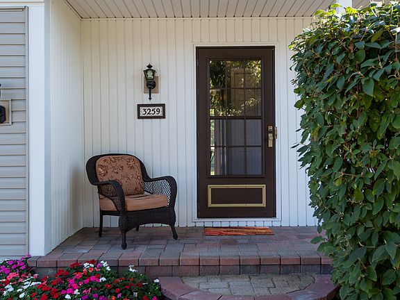 3rd image of 3259 Salem Ct