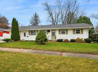 803 11th Ave NW, Waverly, IA 50677