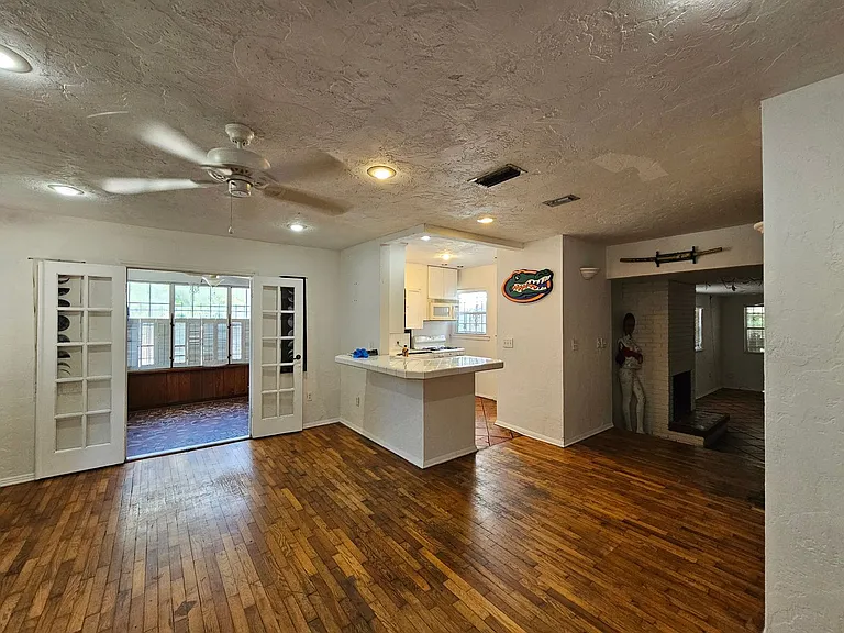 1822 NW 6th Ave — Photo 7