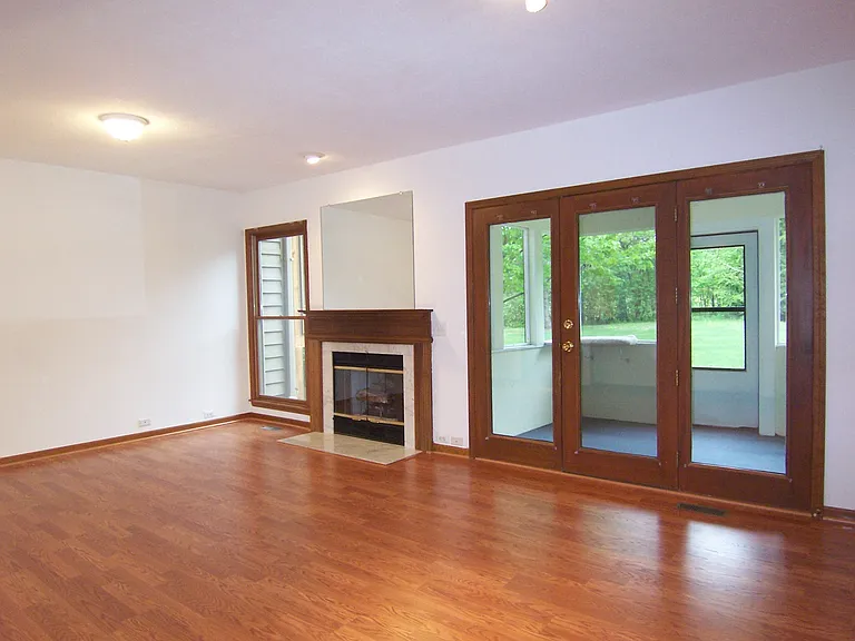 3356 Bent Trail Dr — Photo 2
