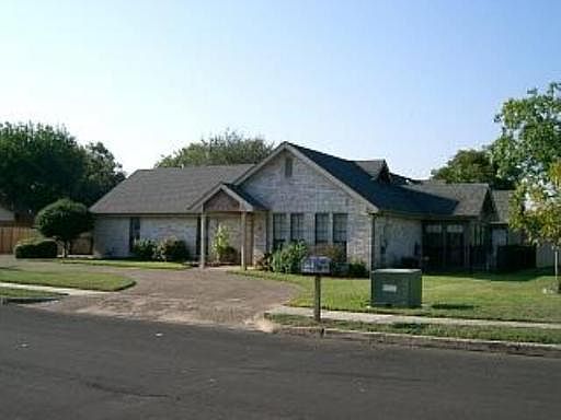 3rd image of 4419 PECAN GROVE