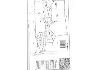 2 Manor Dr, Cream Ridge, NJ 08514