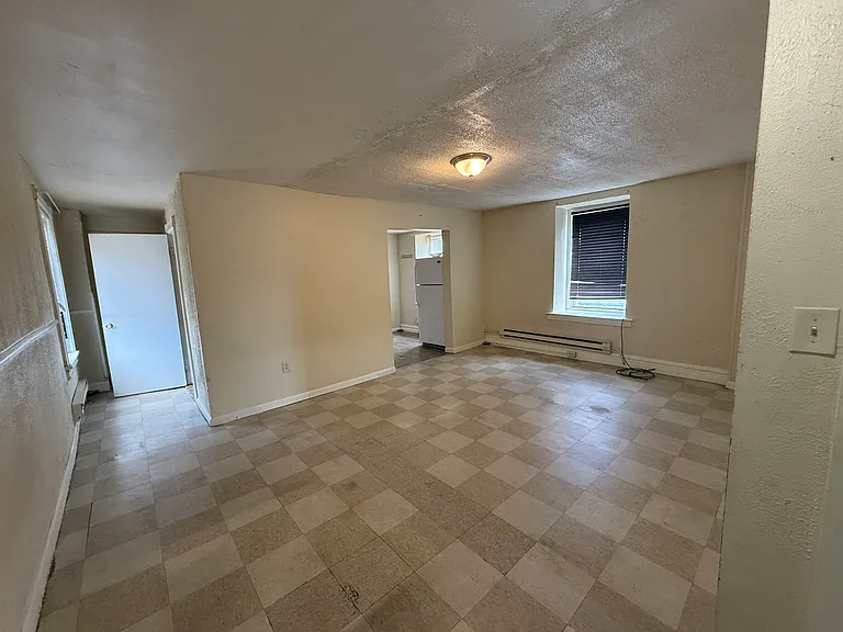 387 W Liberty St #3 — Photo 5