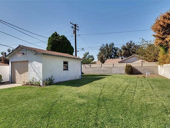 5th image of 3424 N Sierra Way