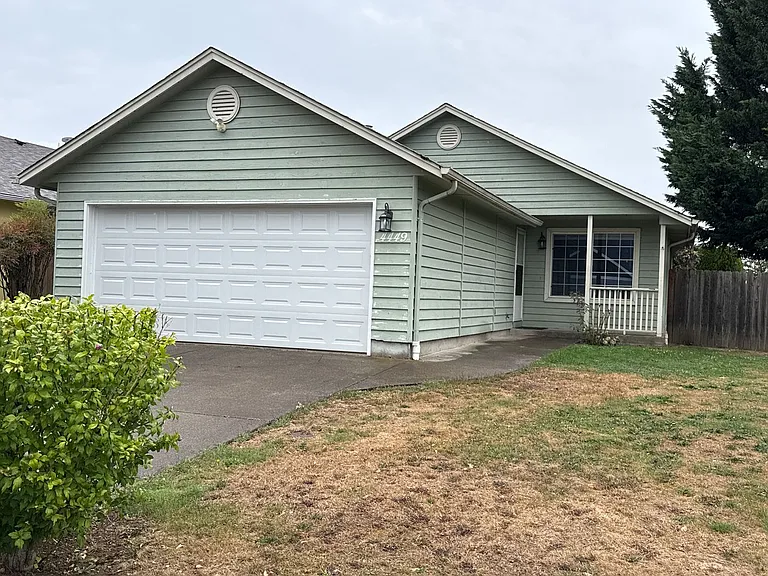 4449 Samantha Ct NE — Photo 26