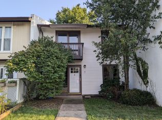 7 Howard Pl, Sterling, VA 20164