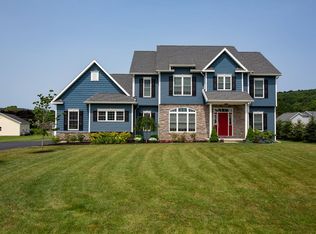 37 Brookwood Hills Dr, Big Flats, NY 14845