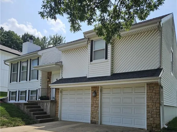 10300 Haskins St, Lenexa, KS 66215