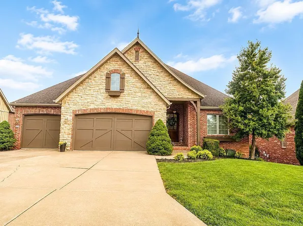 852 E Grafton Dr, Nixa, MO 65714
