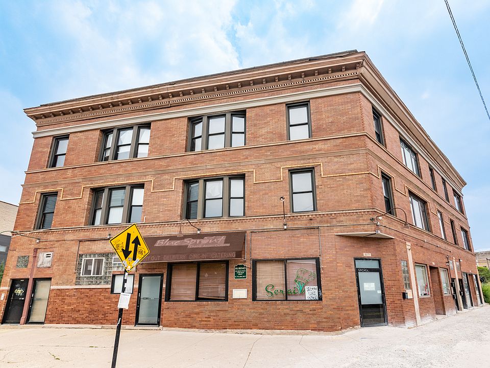 1st image of 2165 N Milwaukee Ave #3