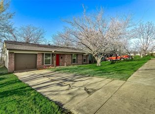 705 Botany Bay Dr, Dallas, TX 75211