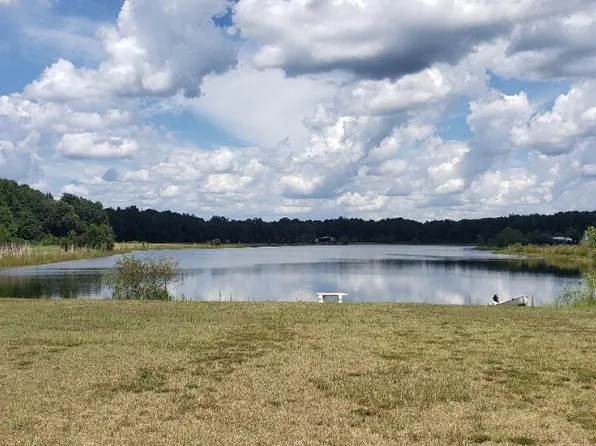 305 Deep Bottom Road, Wallace, NC 28466