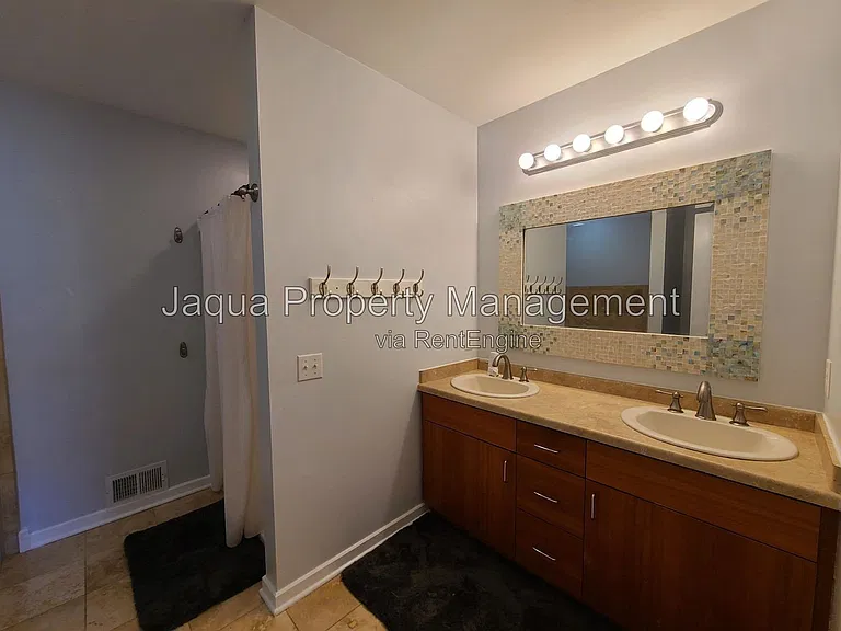 1117 Broad St #T5 — Photo 12