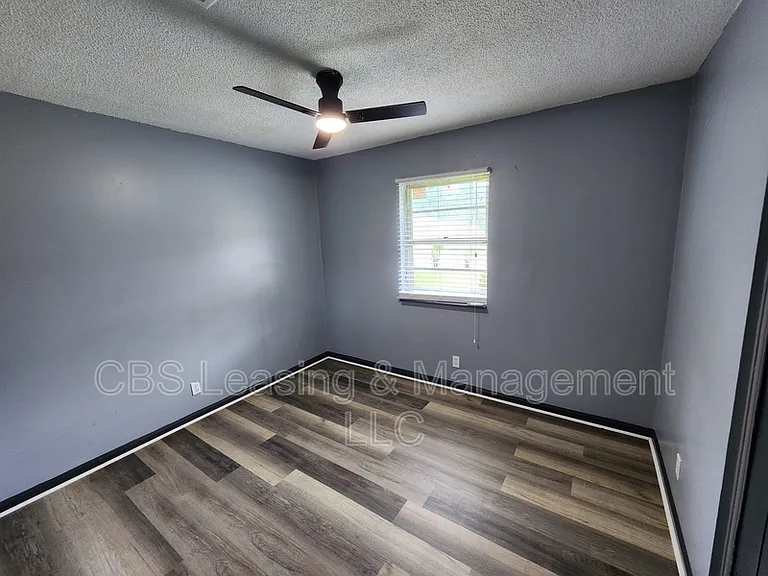 2703 Gregg Ave — Photo 14
