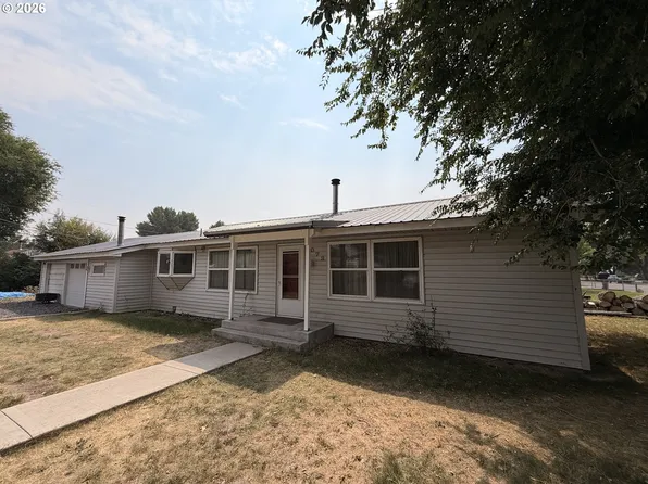 1073 W Fillmore St, Burns, OR 97720