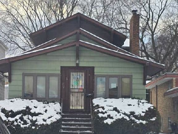 2nd image of 12218 Longwood Dr