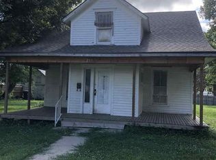 253 N 7th St, David City, NE 68632